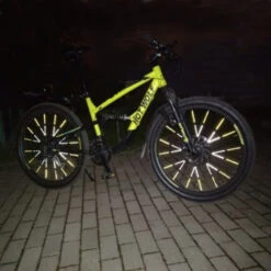 Barrettes Réfléchissantes Colorés Pour Rayons De Vélo 11 Barrettes Réfléchissantes Colorés Pour Rayons De Vélo -Messingschlager Soldes barrettes reflechissantes colores pour rayons de velo 3