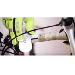 Clip Lumineux à LEDs Pour Signalisation Vélo Magnetlight Wowow -Messingschlager Soldes clip lumineux a leds pour signalisation velo magnetlight wowow 2