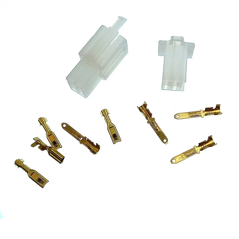 Connecteur Plastique 4 Fiches Male Et Femelle Avec Cosses 4 Connecteur Plastique 4 Fiches Male Et Femelle Avec Cosses – Image 2