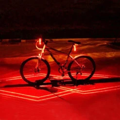 Éclairage Avec Lampes LED Ou Laser Pour Vélo Et Fixie -Messingschlager Soldes eclairage avec lampes led ou laser pour velo et fixie 4