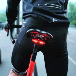 Feu Arrière Lucia Monté Sur Le Rail De Selle -Messingschlager Soldes feu arriere lucia monte sur le rail de selle 5