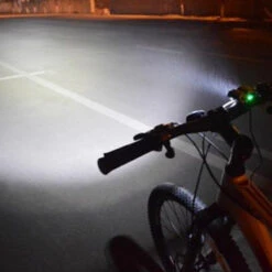 Barbieri Phare De Vélo Avant 2000 Lumens Sur Guidon Ou Casque 12 Barbieri Phare De Vélo Avant 2000 Lumens Sur Guidon Ou Casque -Messingschlager Soldes phare de velo avant 2000 lumens sur guidon ou casque 4