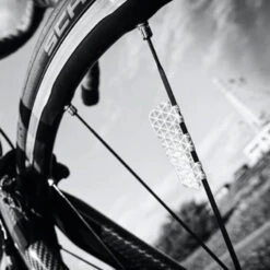 Réflecteurs De Rayons De Sécurité Pour Roues De Vélo - Par 4 -Messingschlager Soldes reflecteurs de rayons de securite pour roues de velo par 4 4