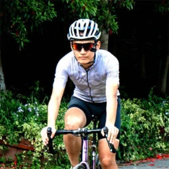 Rétroviseur B-Eye à Installer Sur Casque Ou Lunettes De Cyclistes -Messingschlager Soldes retroviseur b eye a installer sur casque ou lunettes de cyclistes 3