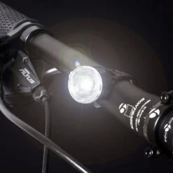 Set Feux Vélo à Piles Avant Et Arrière Dot Spanninga 10 Set Feux Vélo à Piles Avant Et Arrière Dot Spanninga -Messingschlager Soldes set feux velo a piles avant et arriere dot spanninga 2